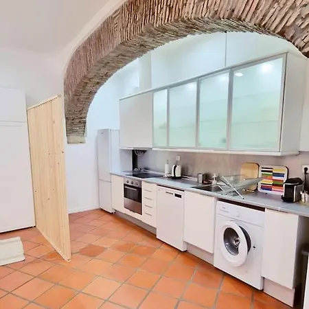 شقة Spacieux A Alfama, A Deux Pas Du Chateau *
